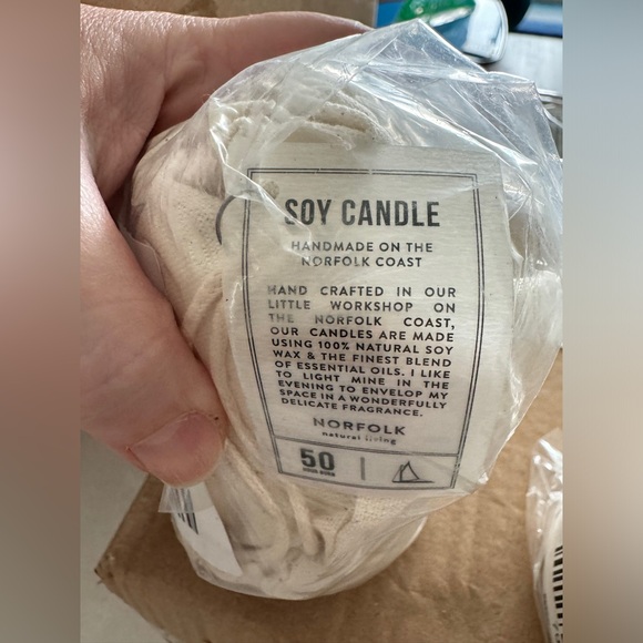 Amethyst Lavender & Orange candle - Picture 12 of 16